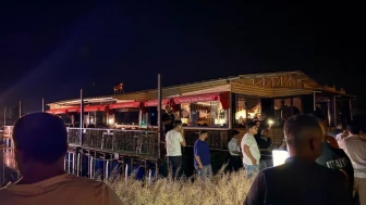 Halatı Kopan Duba Restoran Sürüklendi