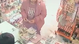 Sokakta Oturan Çocuğa Saldırdı! Karar Mahkemeden Geldi