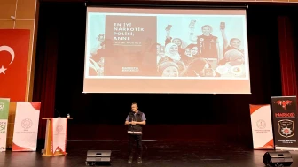Sivas'ta Velilere Yönelik "Madde Bağımlılığı ile Mücadele" Semineri Düzenlendi