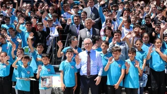 Sivas’ta Okullar Tatile Girdi: 727 Okulda Karne Dağıtıldı