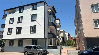 1,5 Yaşındaki Bebek Balkondan Düşerek Ağır Yaralandı