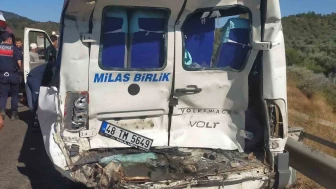 Dolmuş ve Beton Mikseri Kaza Yaptı: 13 yaralı