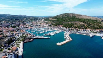 Çeşme’de Bayramla Birlikte Yaz Sezonu Erken Başladı: Otellerde Doluluk Yüzde 75’i Aştı