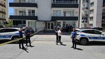 Çocuklar Arasında Çıkan Tartışma Kanlı Büyüdü: 5 Bıçaklı Yaralı
