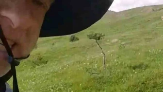 Mantar Toplamaya Çıktı Tilkiyle Arkadaş Oldu