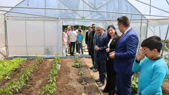 Mevsimlik Sebzelerle Doğa Bilinci Okulda Gelişiyor