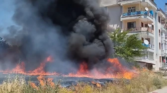 Boş Arazide Çıkan Yangın Korkuttu