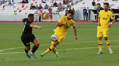 İÇ SAHA 8 PUAN KAYBETTİ