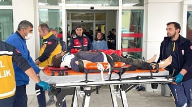 Göçmenleri taşıyan otobüs devrildi 2 ölü,  30 yaralı