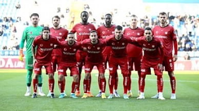 SÜPER LİGDE 575 MAÇ OYNADI