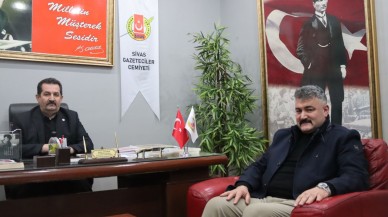 “Siyaset araç,  amaç hizmet ederek gönüllere girmek”