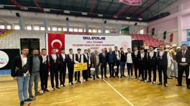 MESLEK LİSESİ ŞAMPİYON