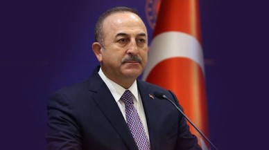 “SİYASİ ŞARLATANLAR YİNE SAHNEDE”