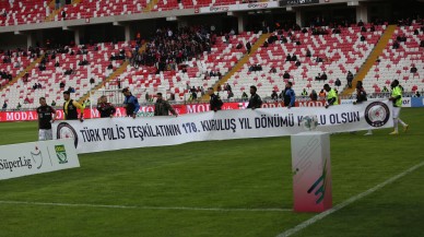 YİĞİDO PANKARTLA ÇIKTI