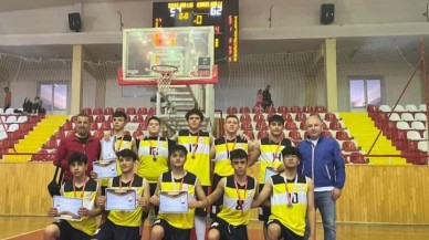KONGRE LİSESİ ŞAMPİYON