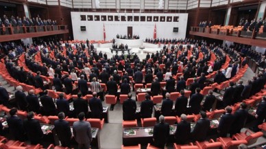 YEMİN TÖRENİ DEVAM EDİYOR
