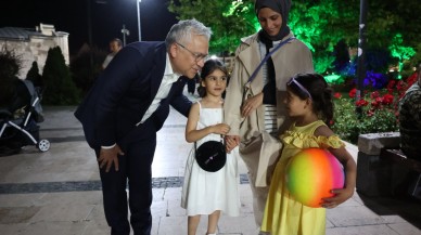 HALKIN VALİSİ SAHADA ÇALIŞIYOR