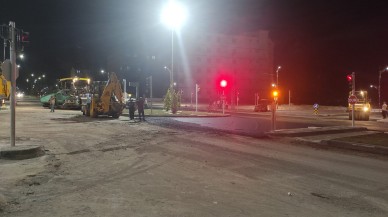 BELEDİYE GECE MESAİSİNDE