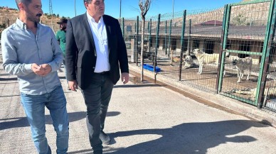 KARASU VE HAYVANSEVERLER BARINAĞA GİTTİ
