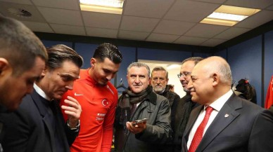 Cumhurbaşkanı Erdoğan A Milli Futbol Takımı’nı Tebrik Etti