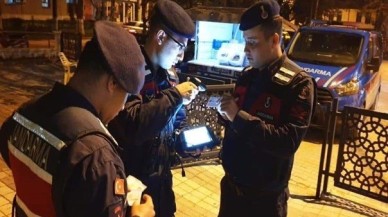 Jandarma,  Araması Bulunan 23 Kişiyi Daha Yakaladı