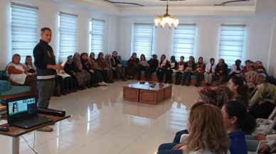 "En İyi Narkotik Polisi Anne" Semineri Düzenlendi