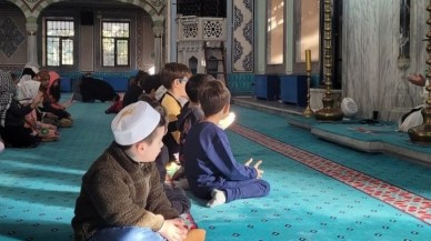 Miniklerden Şehitlere ve Gazze'ye Dua