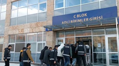 Sahte Kimlik Düzenleyerek Sınava Girmeye Çalışan 21 Kişi Yakalandı