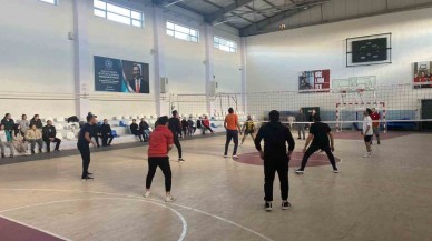 100. Yıl Kurumlar Arası Voleybol Turnuvası Sona Erdi