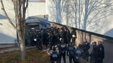 Ankara Üniversitesi'nde Öğrenciler Birbirine Girdi
