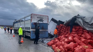 Yozgat'ta Tır Devrildi