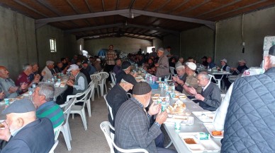 Mihalıççık'ta Kuraklığa Karşı 400 Kişi Bir Araya Gelerek Yağmur Duası Etti