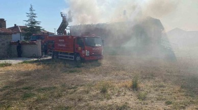 Evde Çıkan Yangın 2 Can Aldı