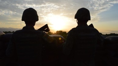 PKK'da Çözülme Devam Ediyor: Terörist Teslim Oldu