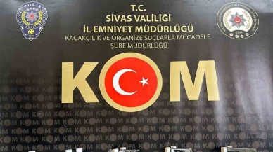 Sivas'ta Kaçak Tabanca Operasyonu: 6 Tabanca Ele Geçirildi,  7 Kişi Gözaltında!