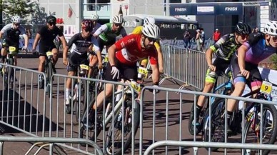 Milli Bisikletçi Gökay Konuk,  Hollanda'da Yarı Finale Kadar İlerledi