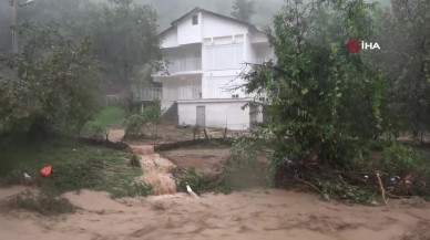 Trabzon'da Şiddetli Yağışlar Sel ve Heyelanlara Neden Oldu