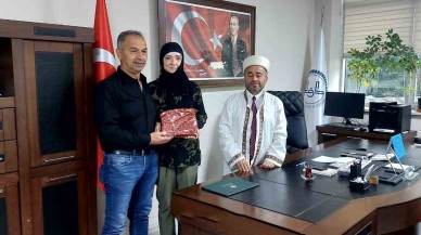 Almanya Vatandaşı Barbara D,  İslamiyet'i Seçti