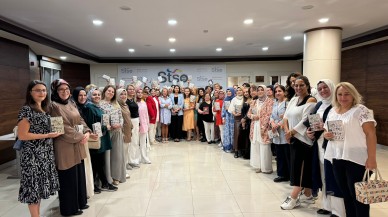 Sivas Okuyan Kadınlar Derneği,  Eylül Ayında Yazar Nermin Bezmen’i Ağırladı