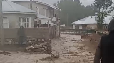 Van’da Sağanak Yağış Sel Felaketine Neden Oldu