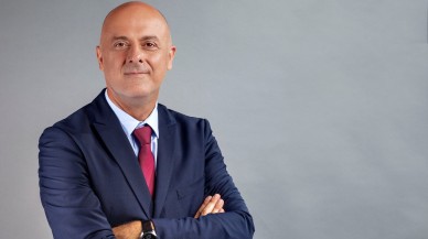 İzmir Milletvekili Ümit Özlale,  İYİ Parti'den İstifa Etti