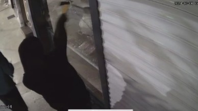 Isparta’da Maskeli Hırsızlar Altın Kaplama Bilezikleri Çaldı