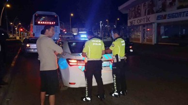 Antalya'da Otomobilin Otobüse Çarpması Sonucu Sürücüye 23 Bin Lira Cezai İşlem