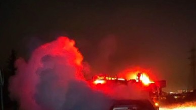 Elazığ’da Seyir Halindeki Araç Alev Aldı