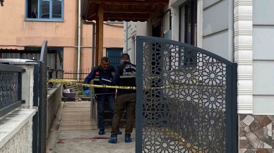 İzmit’te Daire Penceresinden Düşen Kadın Ağır Yaralandı