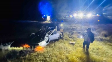Sivas'ta Trafik Kazası: 19 Yaşındaki Sürücü Ağır Yaralandı