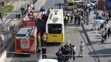 Zeytinburnu'nda İETT Otobüsü Kaza Yaptı: 80 Yaşındaki Kadın Hayatını Kaybetti