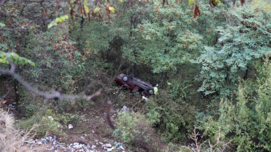 Gümüşhane'de Uçuruma Yuvarlanan Otomobilden 4 Kişi Kurtarıldı
