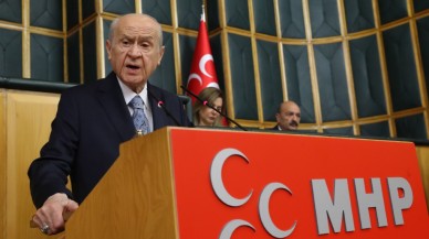 MHP Lideri Bahçeli: "Devleti Milletten Ayırmak Su Katılmamış Bölücülüktür"