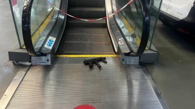 Kadın Kılığına Giren Şüpheli,  Galericiler Sitesinde Kan Döktü